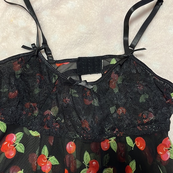 Cute baby doll with cherry print - Picture 2 of 3